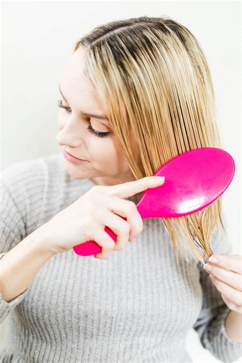 How to get a great blowout haircut? How To Do A Blowout At Home On Short Hair | Poor Little It ...