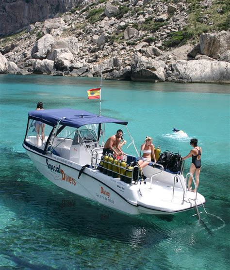 Dive Center for Sale - dive boat 12 passengers.