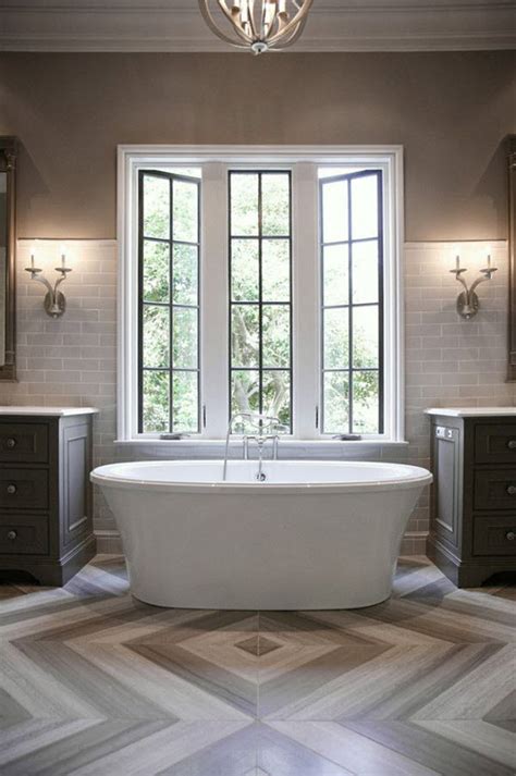 20 Bathrooms With Grey Tile Decoomo
