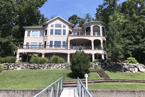 Beautiful Lake House Rentals In Lake Of The Ozarks Luxury Real Estate