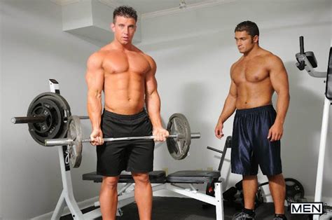Daily Bodybuilding Motivation PAREJA EN ACCION DERECK FOX TYLER ST JAMES
