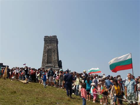 Heroes Come Alive On March 3 On Shipka Peak Bulgaria Travel News