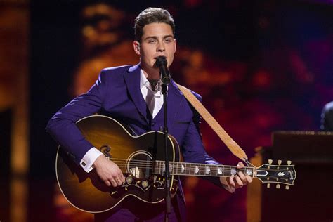 Eurovision song contest 2016 stockholm. Douwe Bob, de Países Bajos, en la Final de Eurovisión 2016 ...
