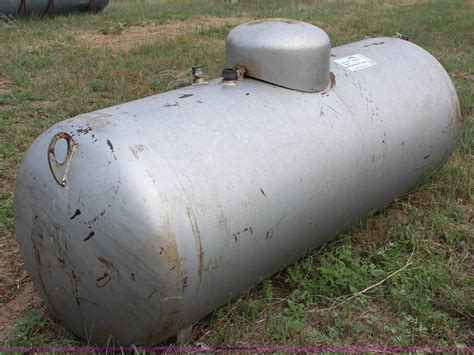 250 Gallon Propane Tank In Kirwin Ks Item G5495 Sold Purple Wave