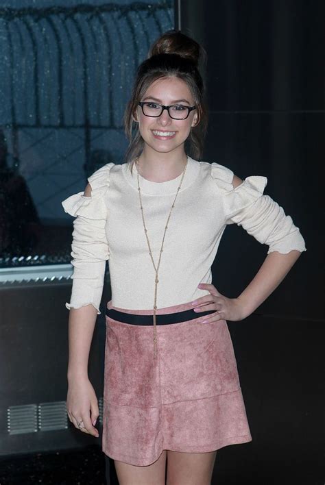 Madisyn Shipman Visits The Empire State Building In Ny 1 2 Flickr