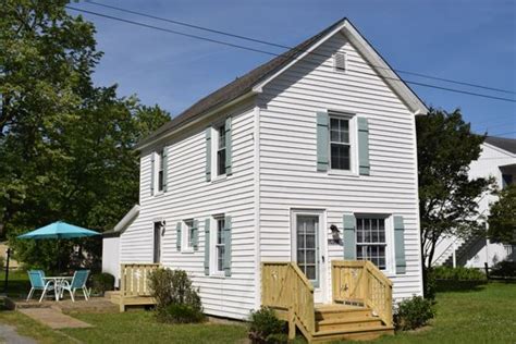 Rent a whole home for your next weekend or holiday. Summer Breeze - Island Getaways - Chincoteague Island ...