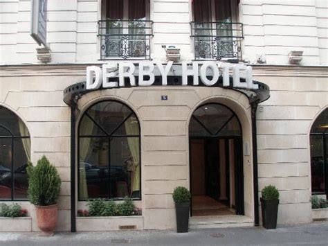 The Hotel Entrance Picture Of Derby Eiffel Hotel Paris Tripadvisor
