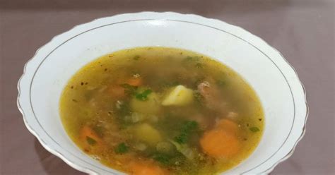 Langkah pertama yang bisa anda lakukan terlebih dahulu untuk mengawali langkah membuat tongseng daging sapi adalah dengan merebus terlebih dahulu aging dalam panci. Resep SOP Daging Sapi oleh Shakira_Kitchen - Cookpad
