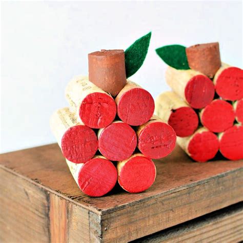 30 Diy Wine Cork Crafts And Decor Ideas Craftulate