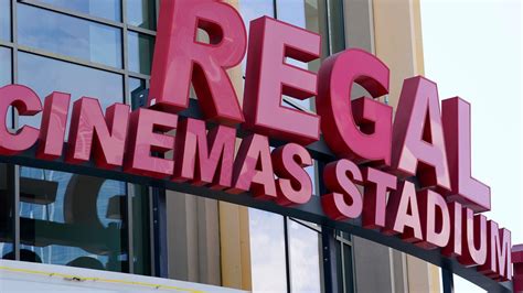 Regal Cinemas To Begin Reopening Us Movie Theaters In April