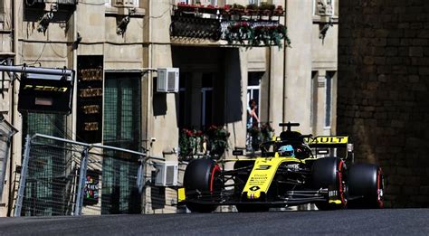 Sebastian vettel wykręcił najlepszy czas w ostatnim treningu przed wyścigiem o grand prix azerbejdżanu. Z powodu koronawirusa przesunięto GP Azerbejdżanu. Czeka ...