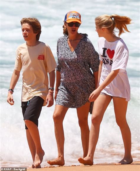 Julia Roberts 54 Shares How Exciting Her Two Eldest Children 17