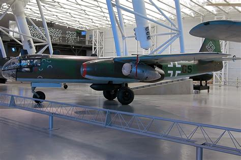 Arado ar 234 built in the closing stages of ww2, the last luftwaffe aircraft to fly over uk during die arado ar 234 flog zunächst als aufklärungsflugzeug, 1944 folgten deren erste einsätze als bomber. Arado Ar 234 - Military Wiki