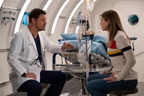 Grey S Anatomy Season 15 Finale Recap Who S Facing Major Jail Time