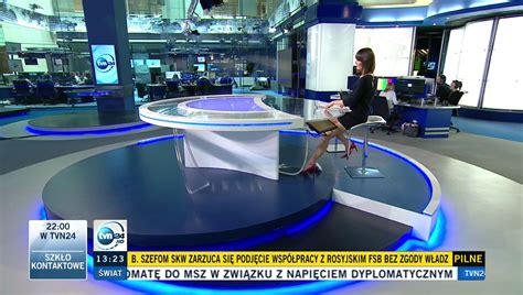 Twarzami stacji są wybitni dziennikarze publicystyczni i newsowi, m.in.: AGATA WOLNA GWIAZDA TVN 24 W CZARNEJ MINI SUKIENCE I W ...