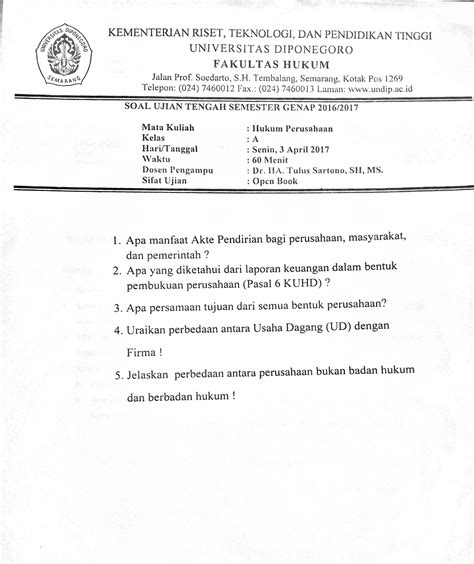 0 ratings0% found this document useful (0 votes). Soal Dan Jawaban Uts Hukum Acara Pidana - Dunia Sekolah ID