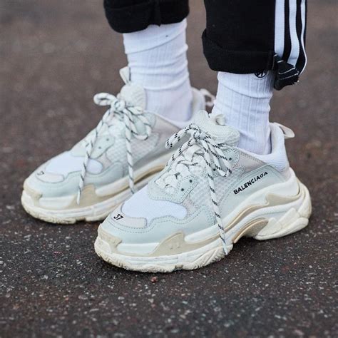 Pin By Theclck On Trends Theclck Shoes Too Big Balenciaga Shoes