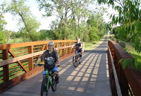 Discover The Rice Creek Trails Natural Settings Out Of Mounds View