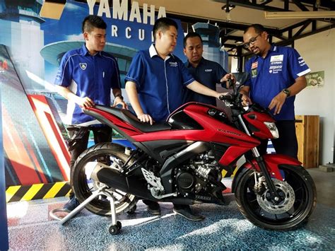Harga borongan kanopi baja ringan per meter surabaya anggaran yang tercantum sudah terhitung anggaran jasa tukang dan material rangka atap baja ringan + spandek 0,3, bapak ibu juga bisa request selain bahan tersebut seperti: Harga Yamaha Vixion R tahun 2017 di Kota Surabaya ...