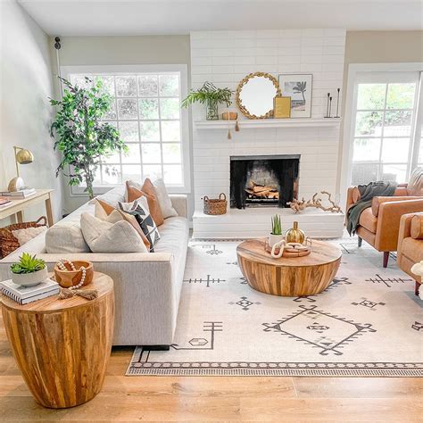 9 Ways To Bring Coastal California Chic To Any Room Leather Couches