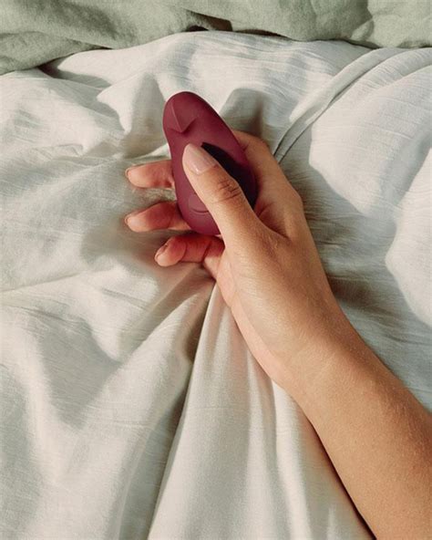 Dame Pom Flexible Vibrator Garmentory