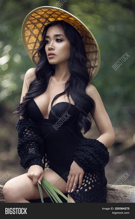 Vietnamese Sexy