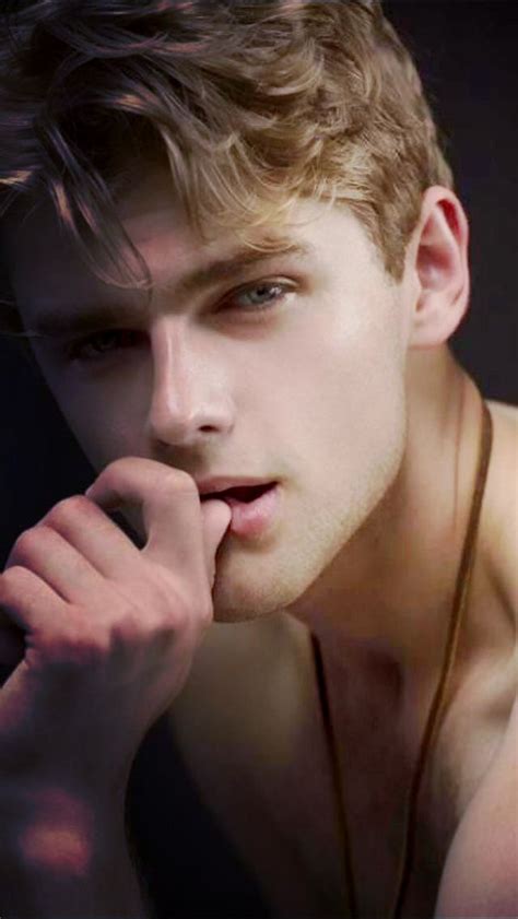 Pin By Magie On Pulchritudo Ⅱ Cute Blonde Guys Beautiful Men Faces