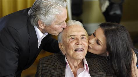 Kirk Douglas Leaves Most Of His 80m Fortune To Charity