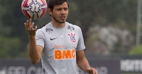 Mesmo sem jogar no Corinthians Romero é convocado no Paraguai