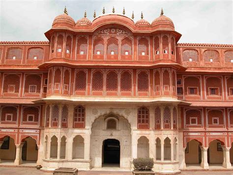 City palace Jaipur - The Ultimate Guide to Maharaja Palace