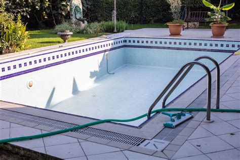 How To Know When Its Time To Demo Your Pool