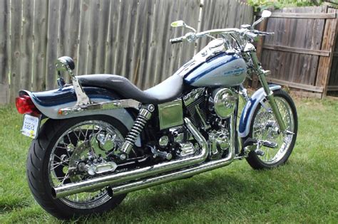 Here you can find such useful information as the fuel capacity, weight, driven wheels, transmission type, and others data according to all known model trims. 1999 Harley-Davidson® FXDWG Dyna® Wide Glide® (Blue/Grey ...
