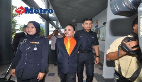 Dalam rangka pemilihan nama yang pas bagi anak lelaki baru lahir tentunya perlu diimbangi dengan penyebutan kata yang keren serta adanya makna khusus yang terkandung di dalam nama tersebut. 'Sultan Melaka' Akhirnya Ditahan Polis, Anda Pasti ...