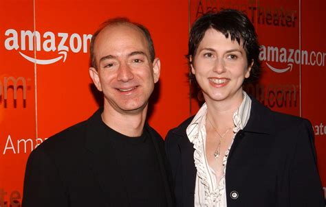 A Look Inside The Marriage Of The Richest Couple In History Jeff And MacKenzie Bezos Who Met