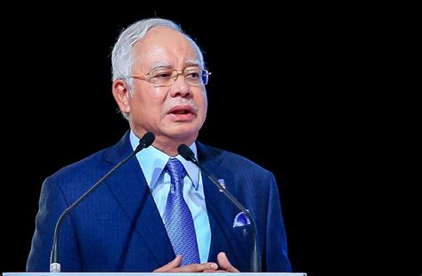 Peguam negara tommy thomas melahirkan rasa terkejut sedikit apabila sidang medianya diganggu oleh sekumpulan penyokong datuk seri najib razak yang bersorak 'bahasa melayu' ketika beliau mula memberi kenyataan kepada wartawan dalam bahasa inggeris. PM hadir Sidang Kemuncak Khas ASEAN-Australia di Sydney ...
