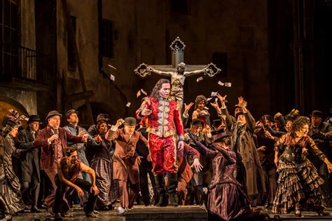 Robert Tanitch Reviews Royal Opera Houses Faust On Line Mature Times