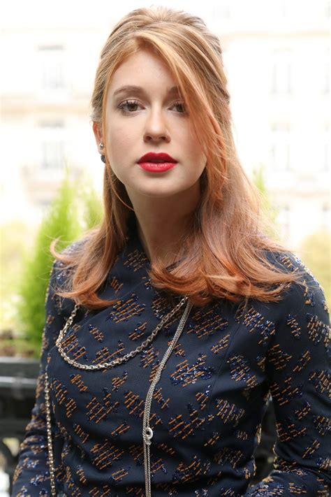 In 2006, she portrayed a prominent character in silvio de abreu's belíssima. Sneak peek: Marina Ruy Barbosa assiste a desfile da Dior ...