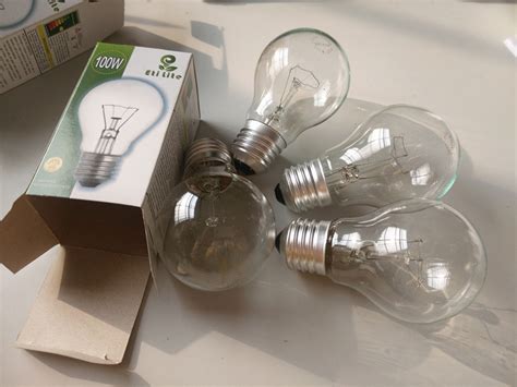 A60 Incandescent Bulbs Light Clear Glass 25w 110 130v Ce Rohs China