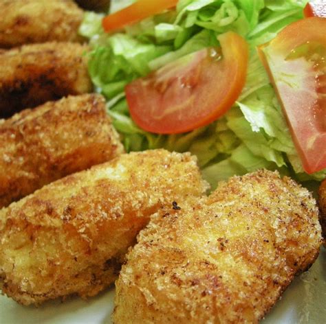 Mazo de cocina (o un vaso o un frasco de cristal). Croquetas de pollo | Recetas Mexicanas