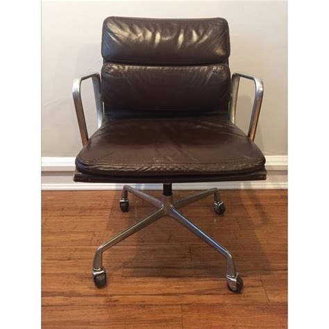Shop eames soft pad chair and see our wide selection of office chairs at design within reach. Authentic Eames Soft Pad Management Chair | Chairish