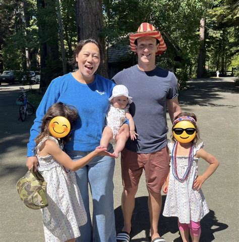 Mark Zuckerberg Shields Daughters Faces In Instagram Post