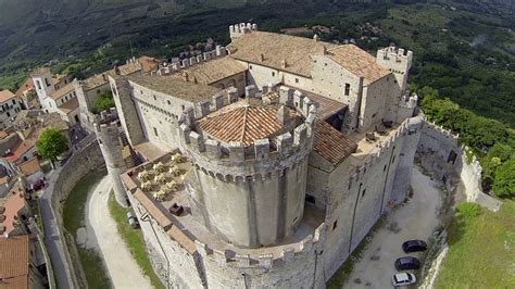 Em 1980, orsini começa a transformar sonhos em paisagens. Castello Orsini Nerola - YouTube