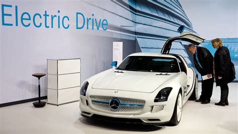Daimler Hauptversammlung Zetsche dreht vor Aktionären richtig auf