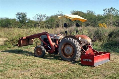 1956 Ford 860 with one armed loader bucket. | Old farm equipment, Ford tractors, Tractors