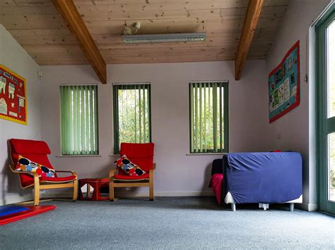 Founded in 1928, the national child research center provides a collaborative approach to preschool education in an environment that nurtures the whole child, fosters partnerships with families, and is committed to the inclusion of children with special needs. Child Contact Centre