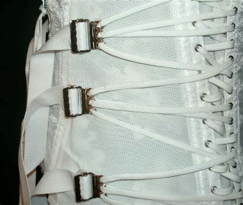 Vintage White Surgical Zipper Zip Fan Laced Boned Corset Cincher 38