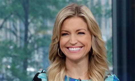 Know About Ainsley Earhardt Fox News Husband Divorce Salary Height