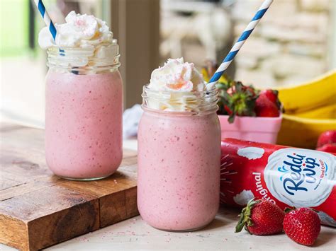 Make A Super Easy Strawberry Banana Smoothie Stock Your Pantry And Save At Publix Iheartpublix