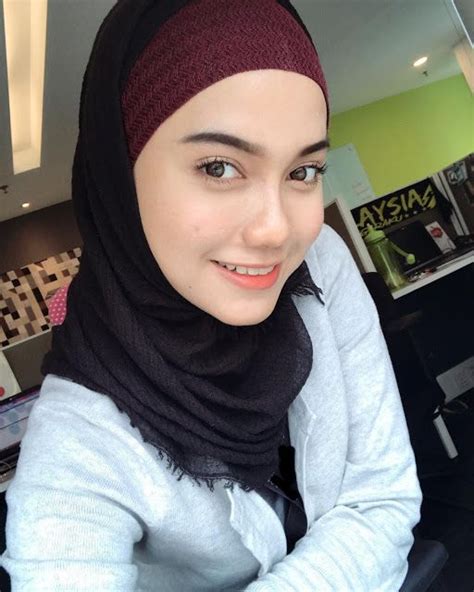 Yuna Zainal Beautiful Hijaber Sweety Malaysian Hijabi Di 2021 Selebriti Beautiful Jilbab