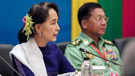 Myanmars Aung San Suu Kyi Military Chief Meet Ethnic Armed Groups In Latest Peace Talks Bid